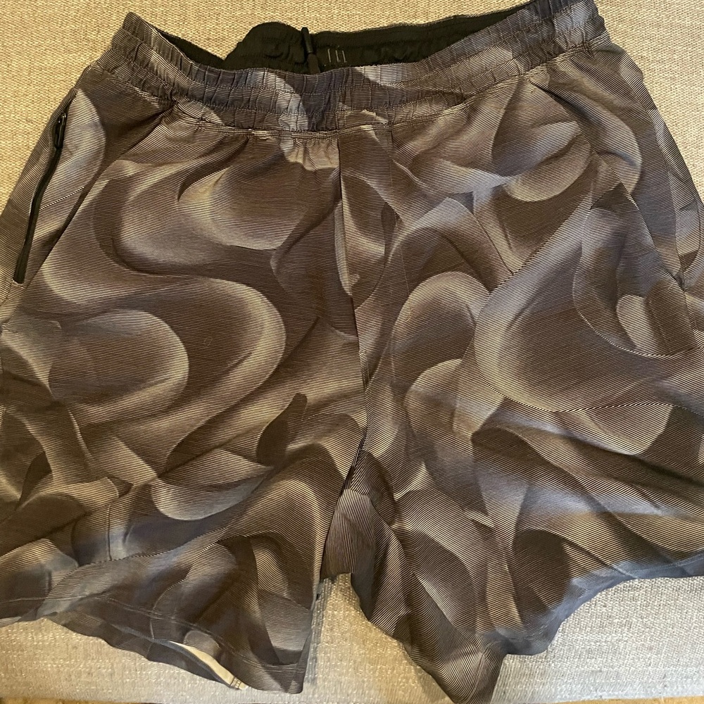 Lululemon Pacebreaker Short 7”